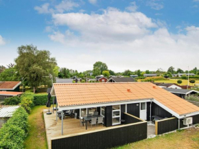 6 person holiday home in R nde, Rønde
